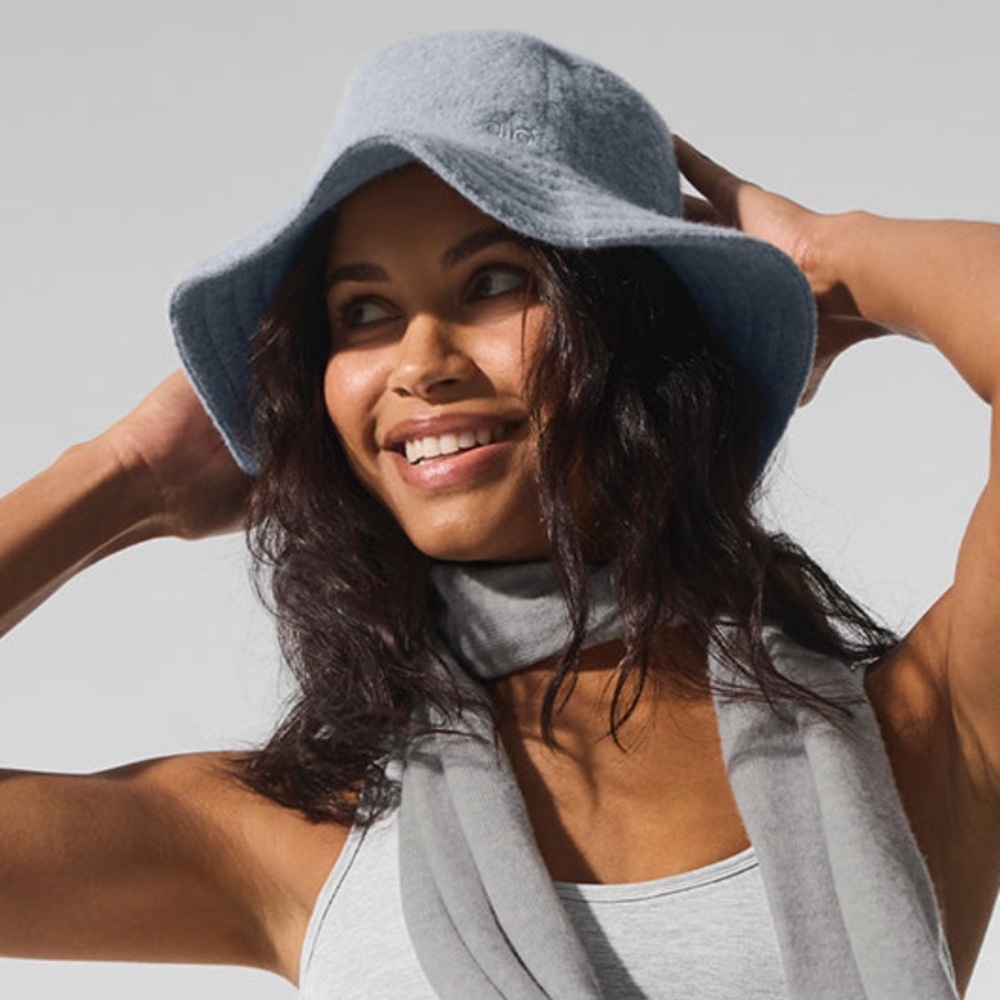 Alo Yoga Merino Wool Bucket hat - Picture 3 of 6